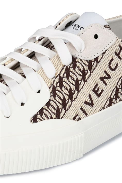 givenchy tennis light